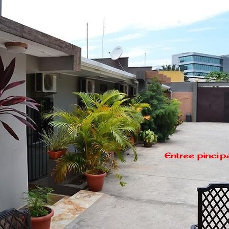 Green Lodge Kinshasa Luaran gambar